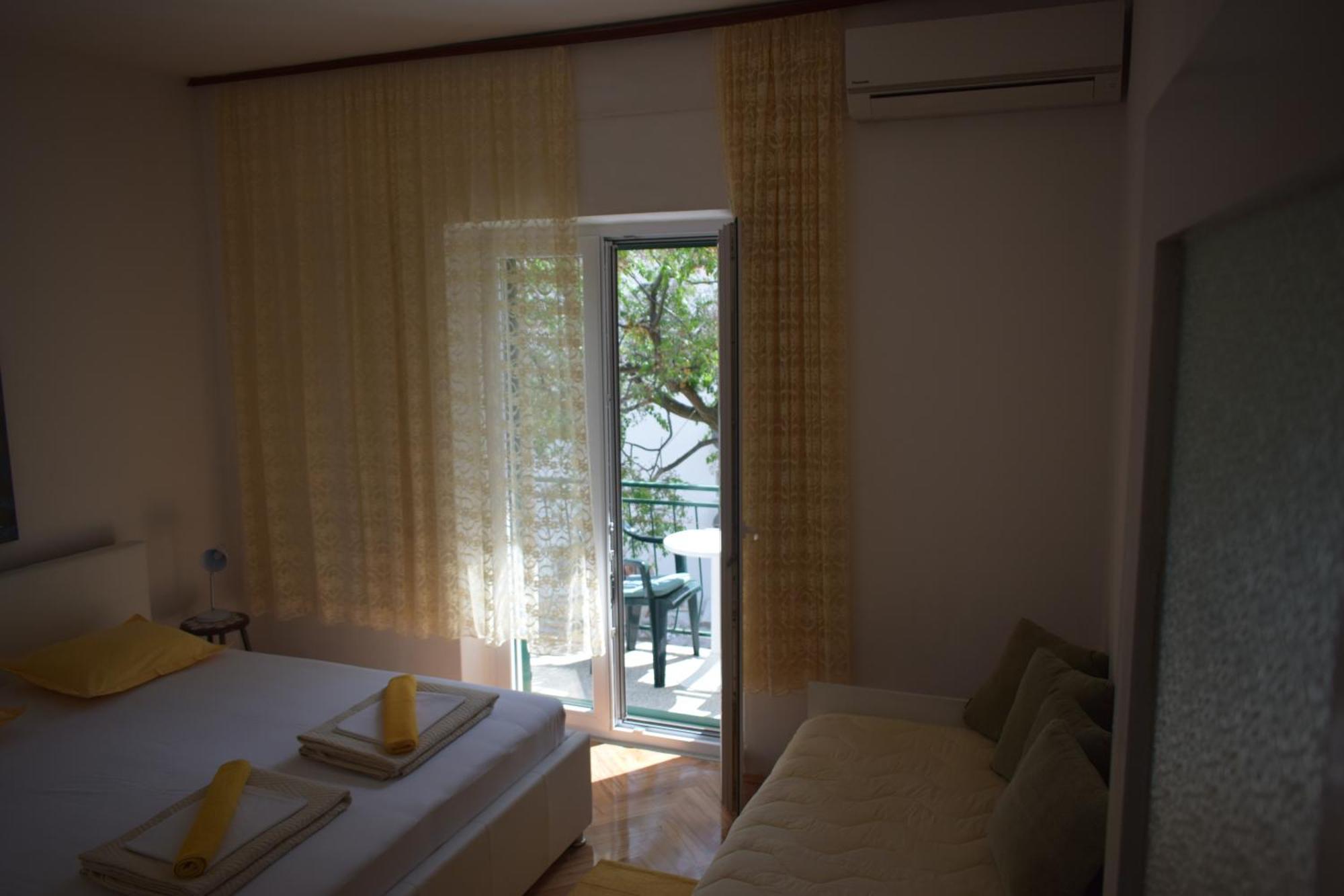 Apartment Antonella Макарска Екстериор снимка