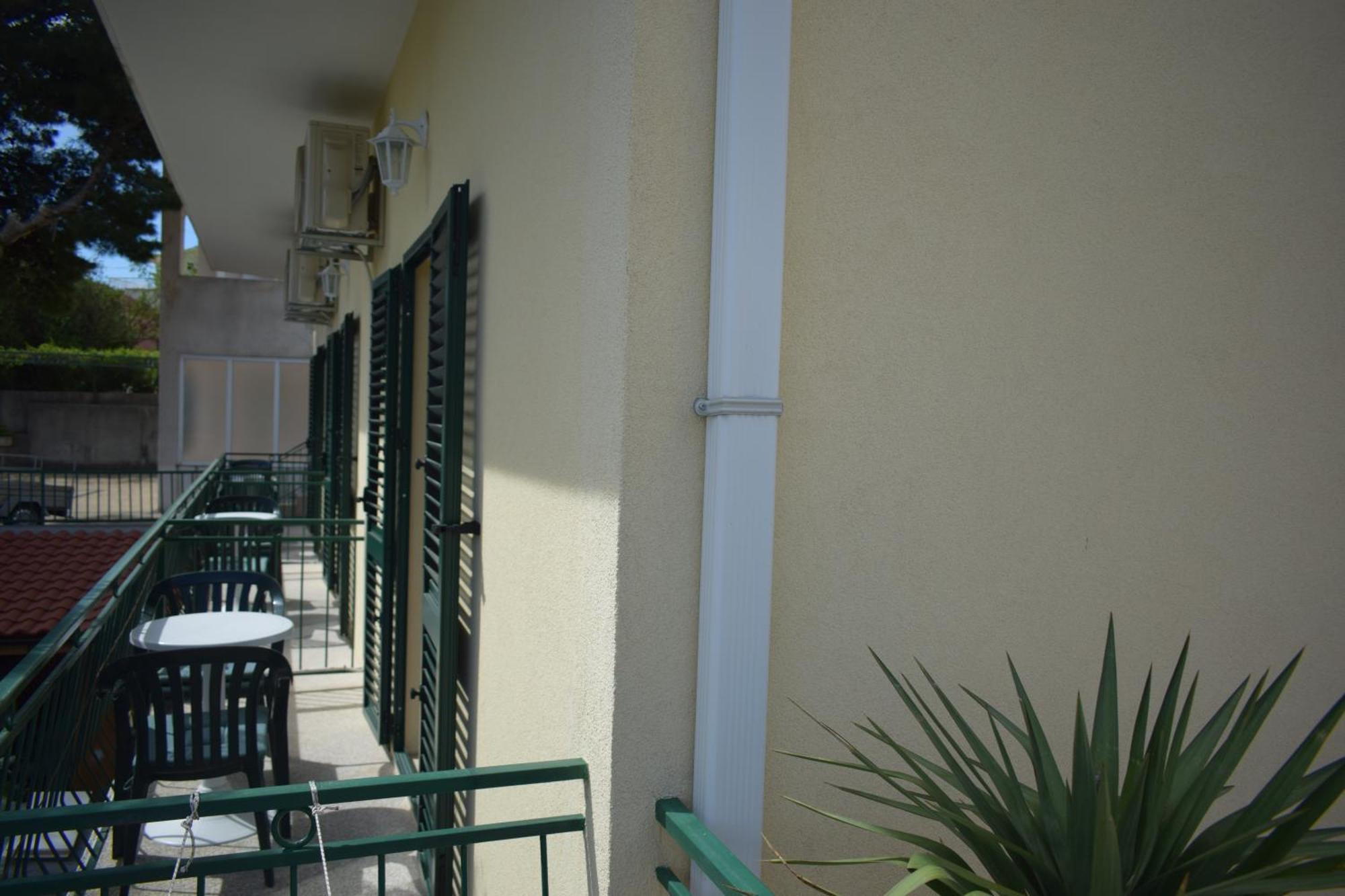 Apartment Antonella Макарска Екстериор снимка