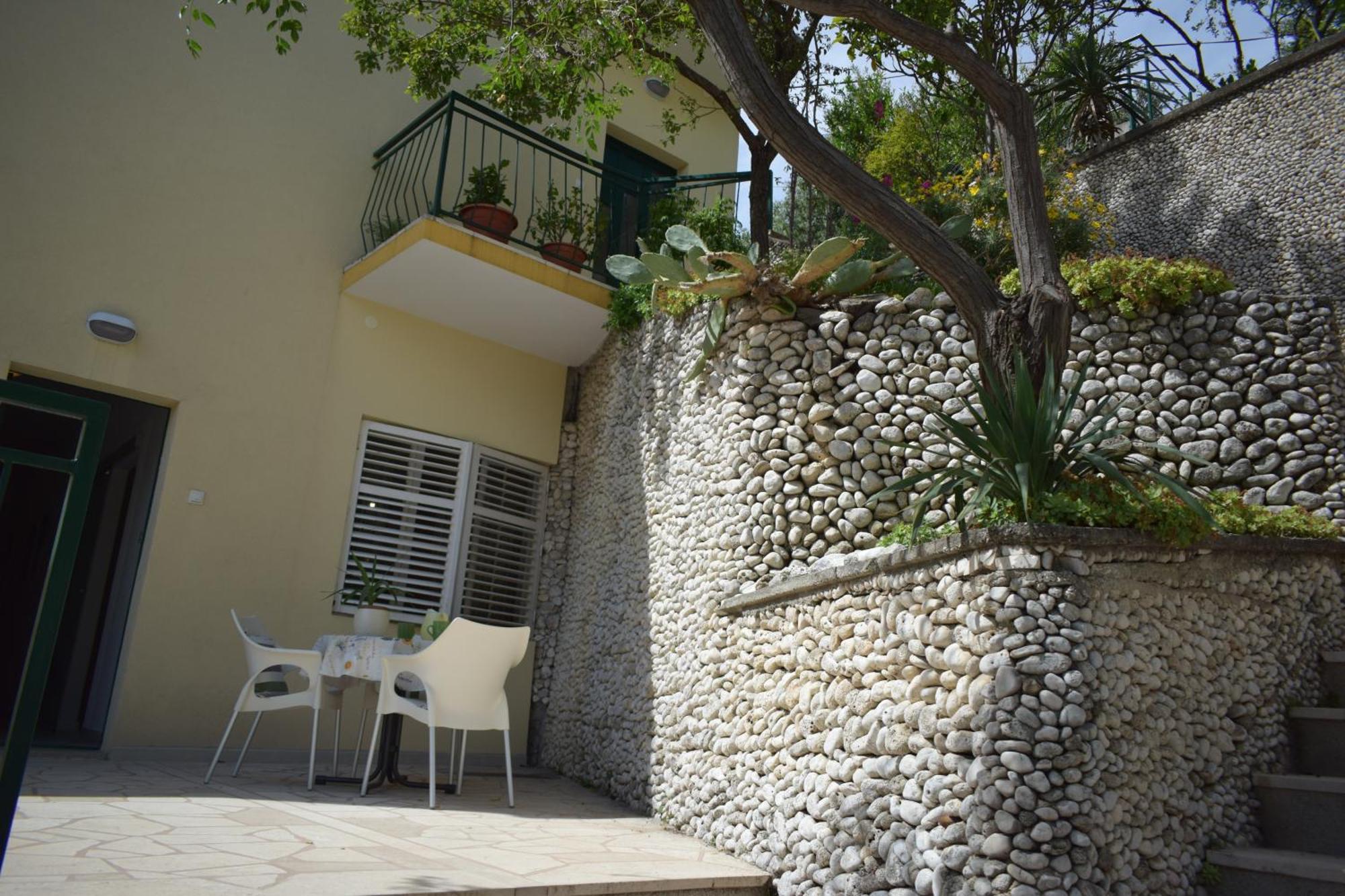Apartment Antonella Макарска Екстериор снимка