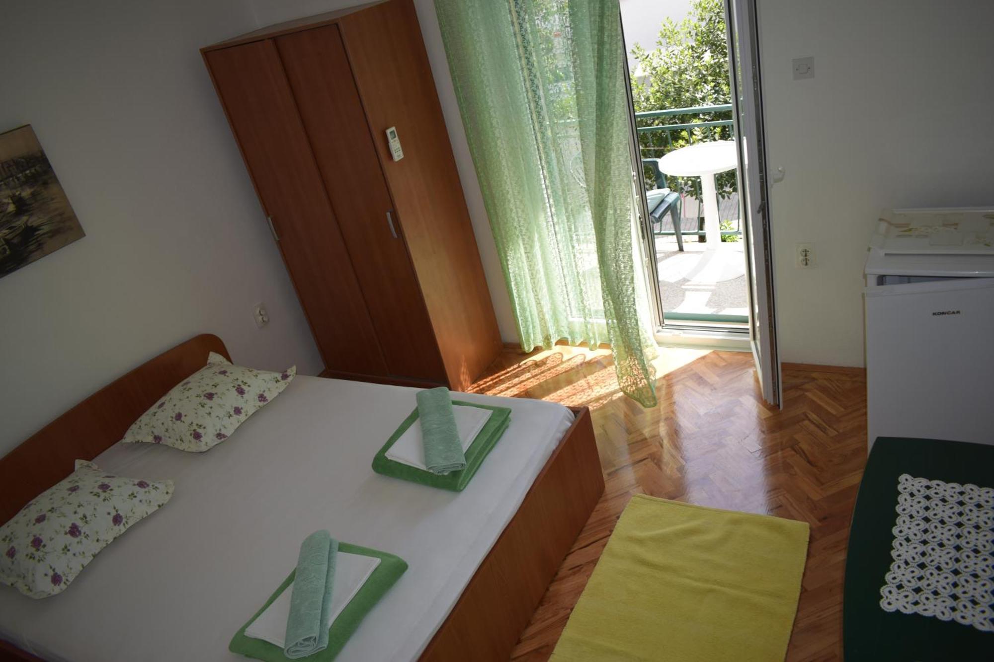 Apartment Antonella Макарска Екстериор снимка